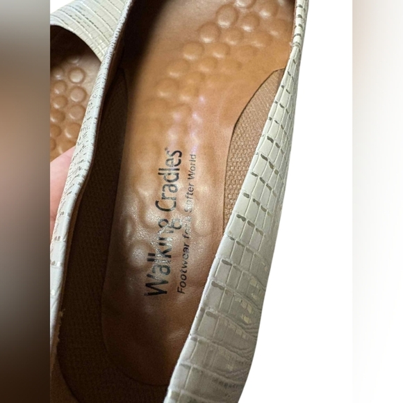 Walking Cradles Reptile Print Kitten Heels Size 7 1/2 GUC - Picture 7 of 8